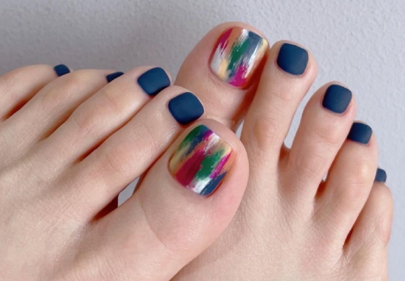 夏季腳部美甲，廣西美甲網(wǎng)紅圖片分享