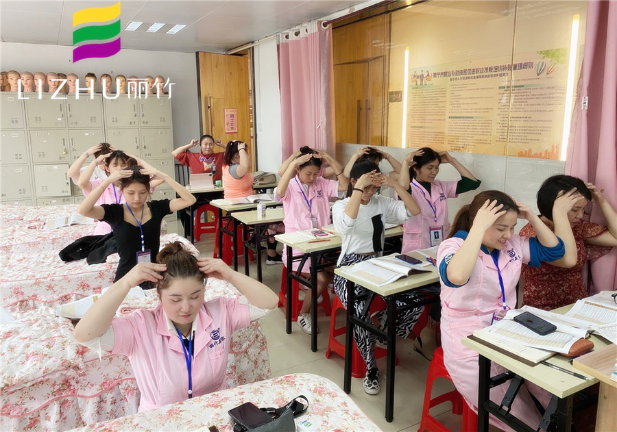 美容頭部按摩手法標準 | 廣西南寧美容培訓學校整理要點