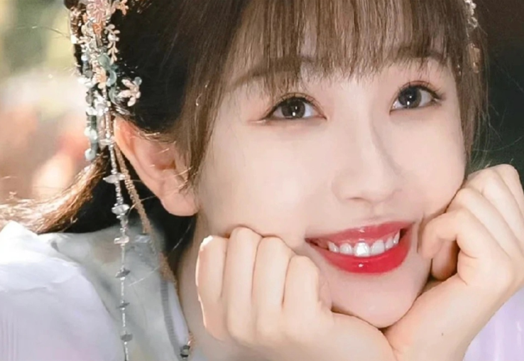 《蒼蘭訣》小蘭花眼妝教程，化妝新手也能擁有