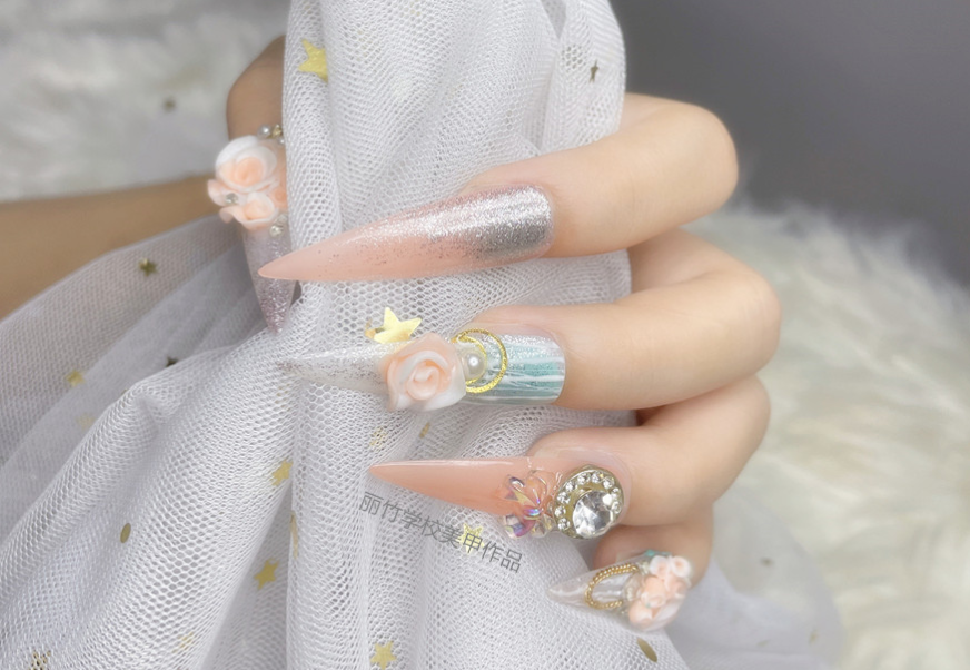 美甲學(xué)什么內(nèi)容？甲油膠和指甲油的區(qū)別