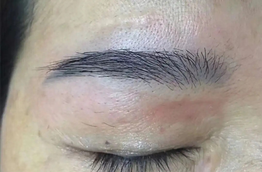 藍(lán)眉和紅眉形成的原因，看南寧紋繡培訓(xùn)正規(guī)學(xué)校哪家好?