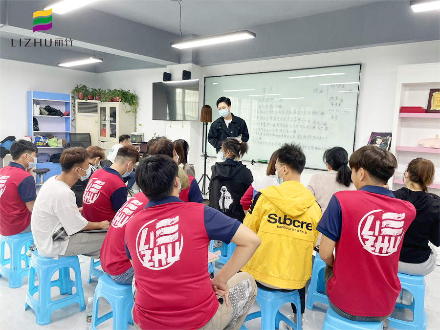 生姜洗頭的好處？南寧美發(fā)洗護(hù)學(xué)校理論講解