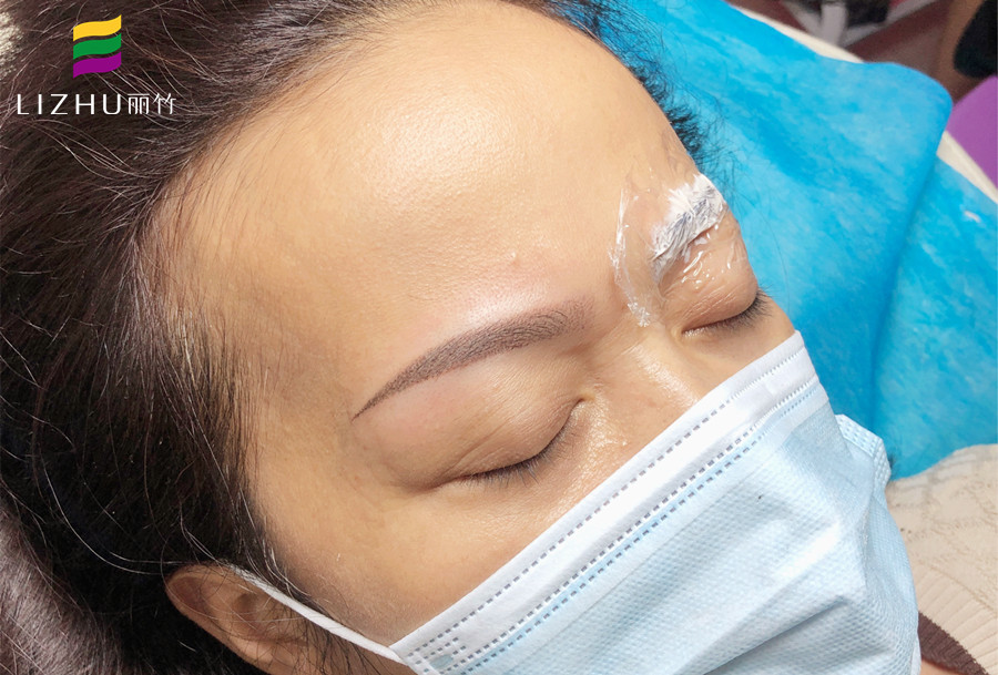 冬天紋繡有哪些注意事項(xiàng)？廣西紋繡學(xué)校排行榜分享要點(diǎn)