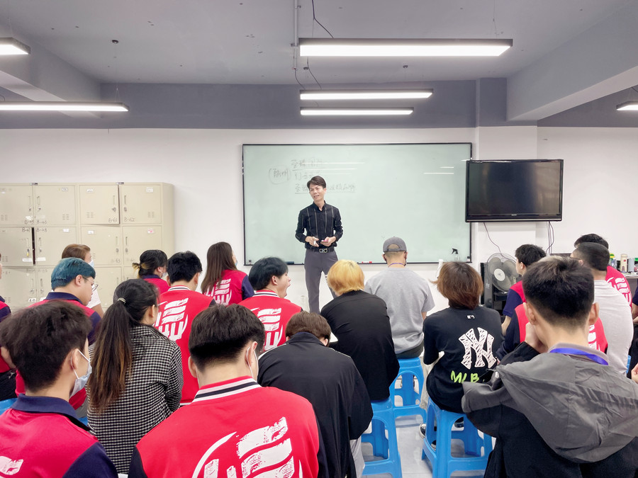 廣西美發(fā)專(zhuān)業(yè)畢業(yè)就業(yè)宣講---至臻國(guó)際專(zhuān)場(chǎng)