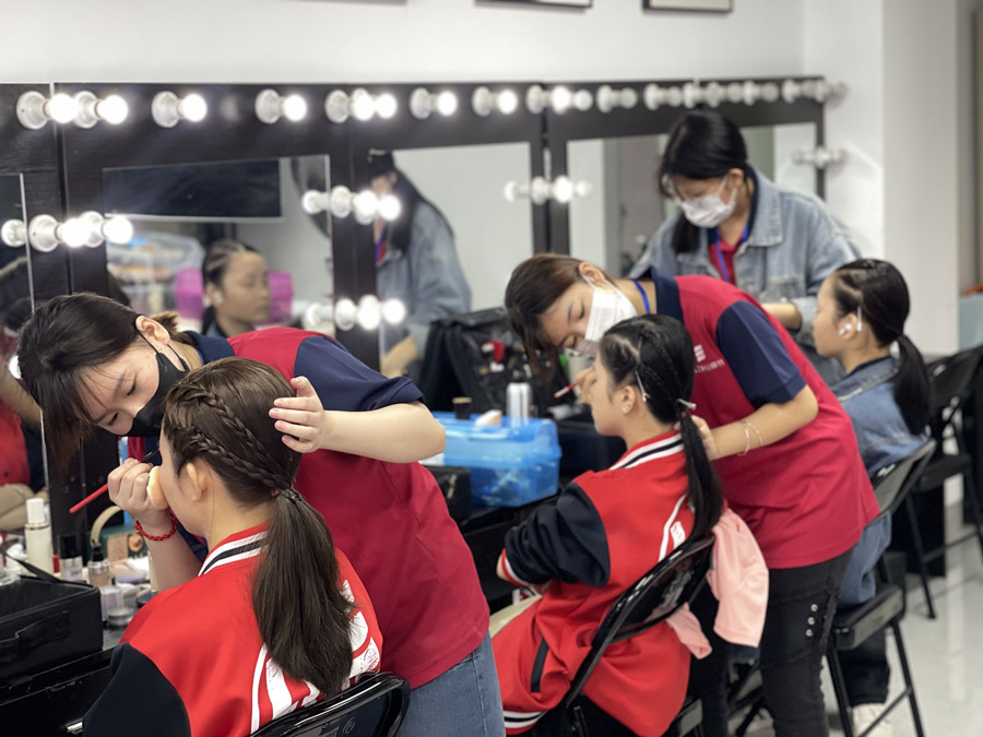 化妝品使用方法：如何使用高光？