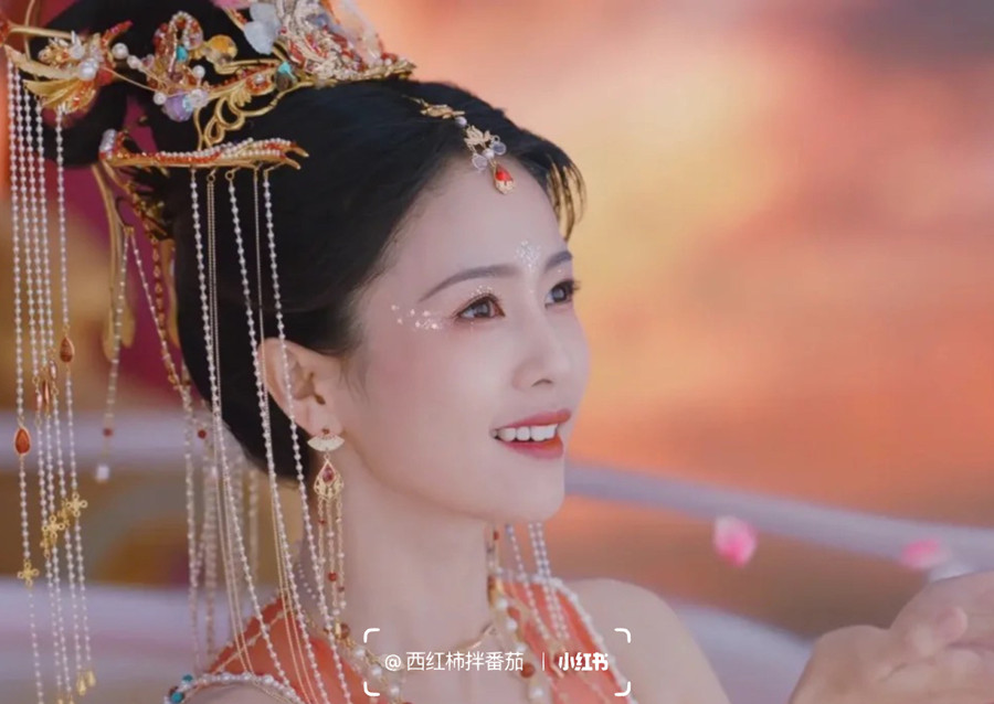 白鹿國(guó)風(fēng)眼妝教程，南寧培訓(xùn)美妝