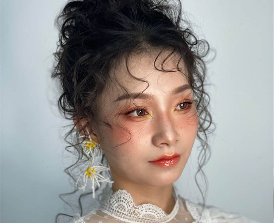 日系風(fēng)尚新娘，廣西新娘造型彩妝學(xué)校作品