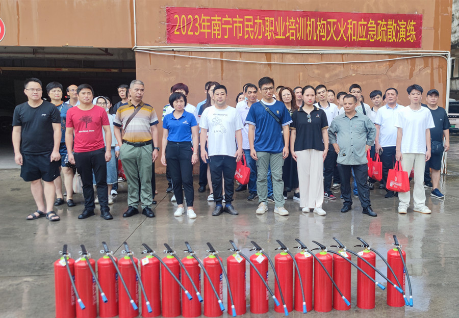 麗竹學校參與消防安全培訓，構(gòu)建安全“防火網(wǎng)”