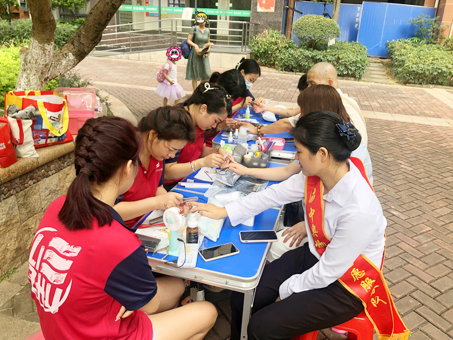 免費(fèi)美甲活動&社區(qū)美甲活動，南寧美甲學(xué)校在行動