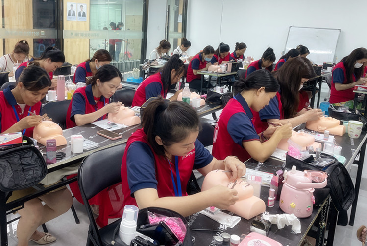 廣西南寧美睫培訓(xùn) | 廣西美睫學(xué)校哪家好？