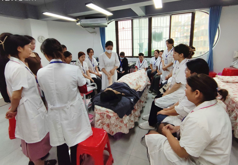 南寧學美容手法：手臂按摩的操作技巧