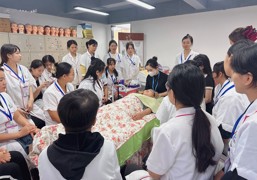 使用美容儀器注意事項(xiàng)，南寧美容儀器培訓(xùn)班教學(xué)