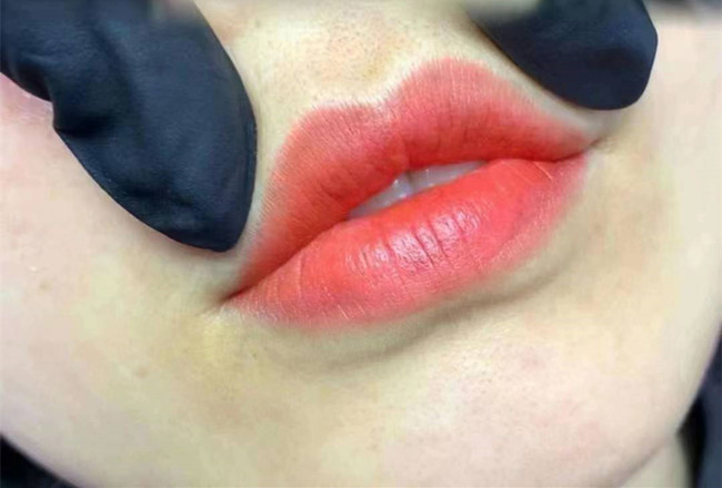 紋唇的顏色要怎么選擇？零基礎(chǔ)學(xué)紋唇