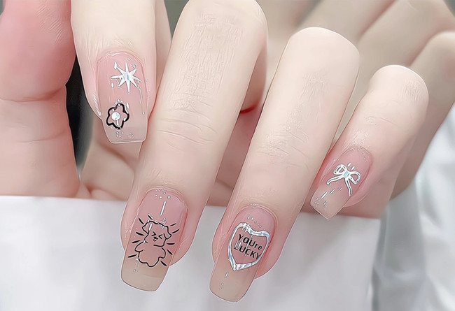 秋冬顯白裸色美甲，南寧美甲店推薦