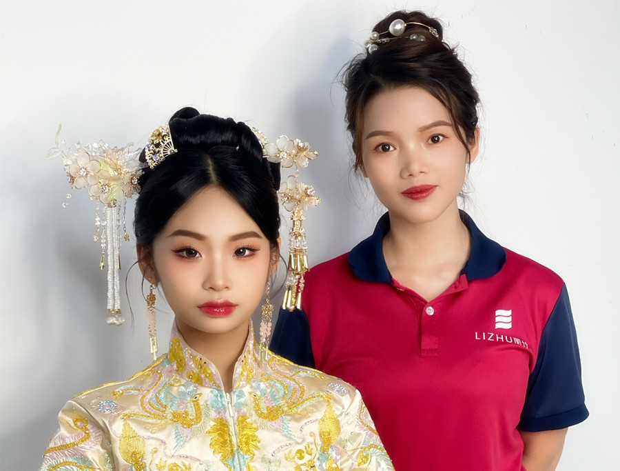 南寧化妝職業(yè)學(xué)?；瘖y學(xué)習(xí)心得