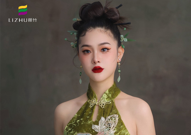 新中式造型，廣西學(xué)化妝形象（麗竹化妝培訓(xùn)）作品