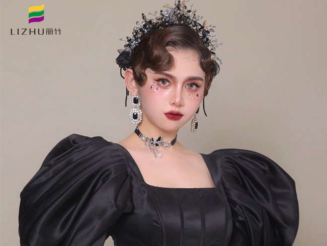 暗黑系復(fù)古造型，南寧化妝旅拍作品