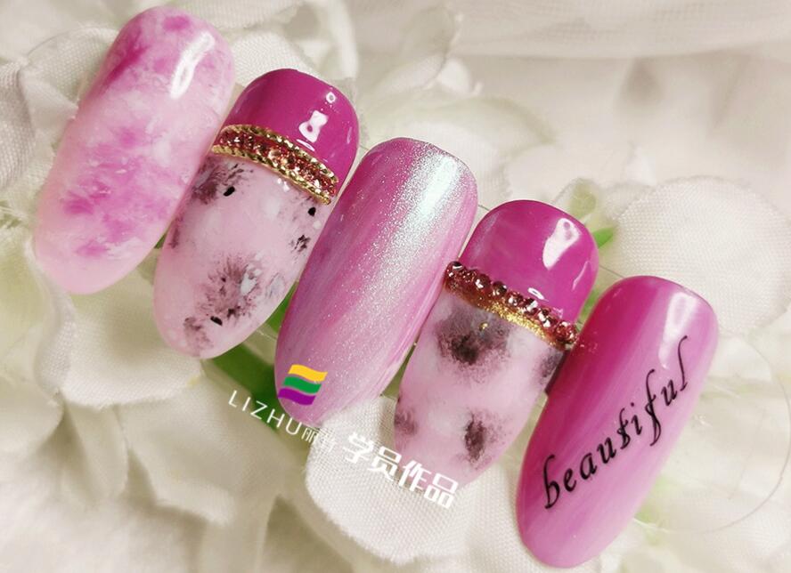 美甲暈染糊成團(tuán)的原因，南寧美甲培訓(xùn)課程講解