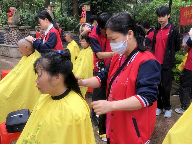 廣西學(xué)美發(fā)有實(shí)踐嗎？歡迎到廣西理發(fā)職業(yè)學(xué)校