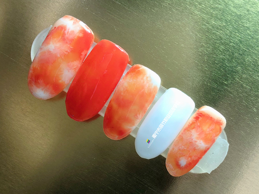 暈染美甲如何銜接自然的方法，美甲教程新手入門