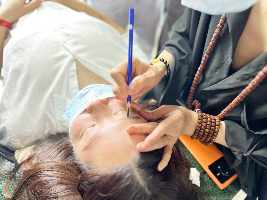 為什么現(xiàn)在這么多人做紋眉？南寧紋繡專(zhuān)業(yè)正規(guī)學(xué)校講解