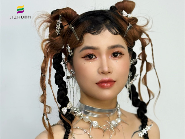 千禧甜辣妝，實力詮釋南寧彩妝學校哪家好？