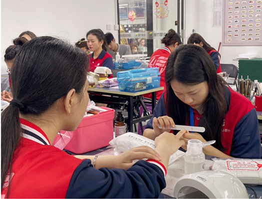 全員通過！南寧美甲基礎(chǔ)班升班考試