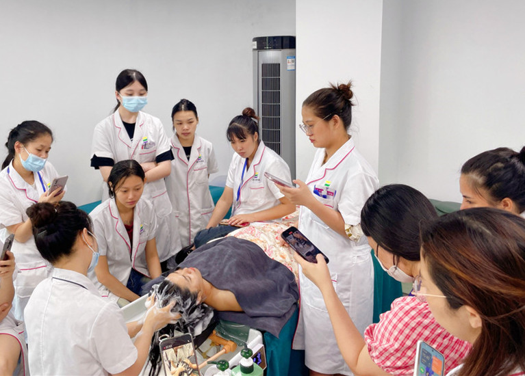 頭療洗頭有什么作用？南寧頭療培訓(xùn)學(xué)校實(shí)操講解