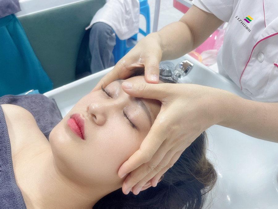 睡出來的好皮膚，南寧美容皮膚護(hù)解析