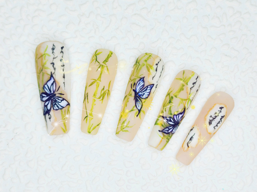 新中式美甲，告訴你南寧美甲去哪里學(xué)比較好？