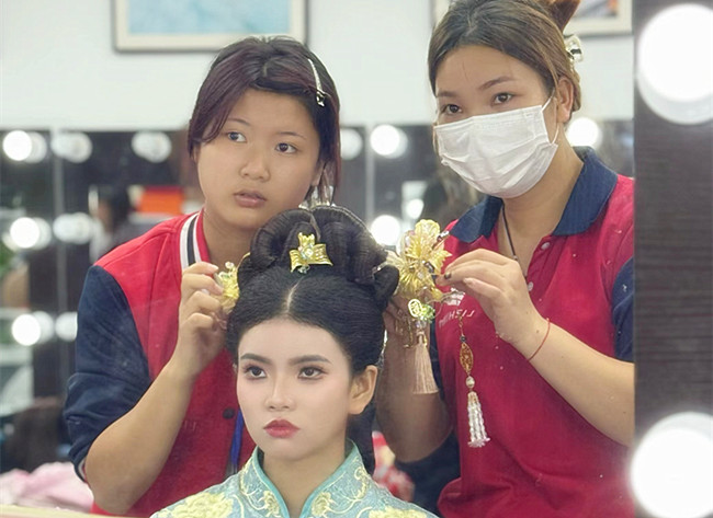 秀禾妝容，用實(shí)力展現(xiàn)廣西彩妝學(xué)校哪家有實(shí)力？