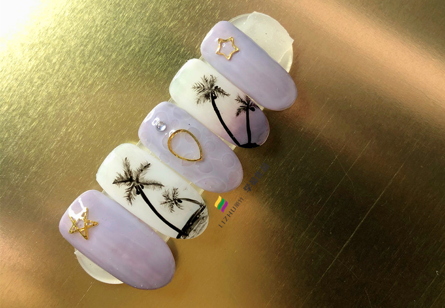 夏日椰樹(shù)美甲，零經(jīng)驗(yàn)在廣西學(xué)美甲學(xué)員作品