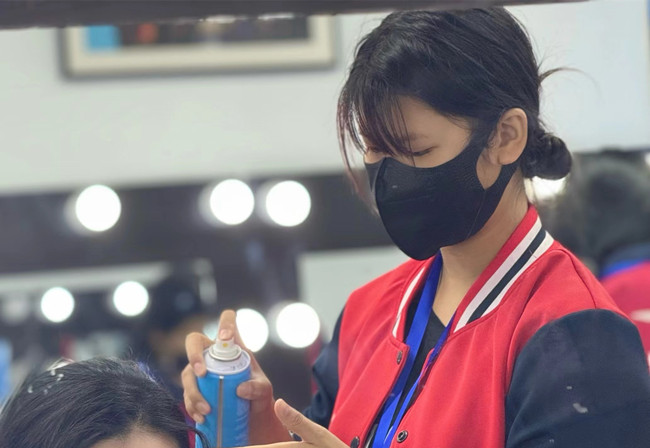 清冷風(fēng)中式造型，南寧化妝師培訓(xùn)學(xué)員作品