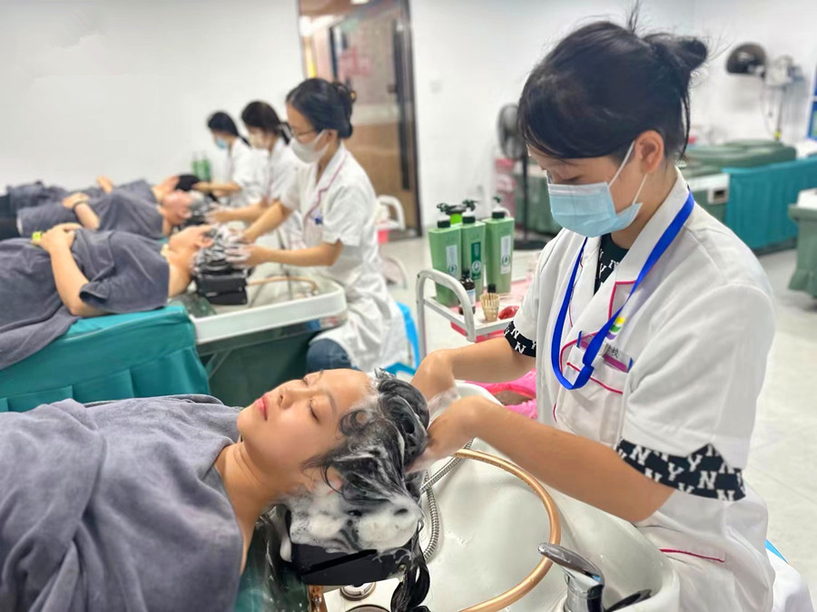 頭療養(yǎng)發(fā)有什么項(xiàng)目？南寧頭療培訓(xùn)學(xué)校課程講解