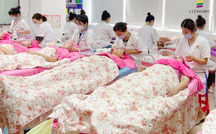 假期還債式護膚，南寧美容護膚培訓教學