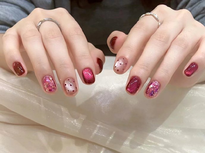 適合春天的紅色美甲，廣西美甲造型培訓收集