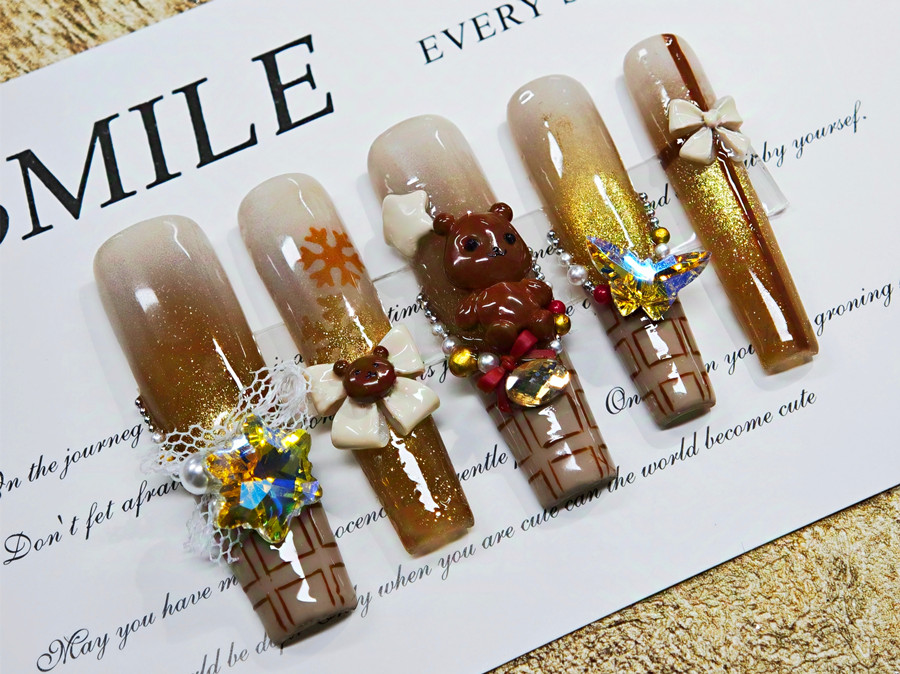 巧克力熊美甲，廣西美甲學(xué)徒熱門款推薦