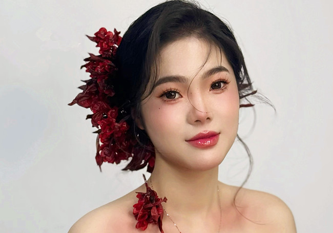 氛圍感干花造型，南寧化妝學(xué)高彩