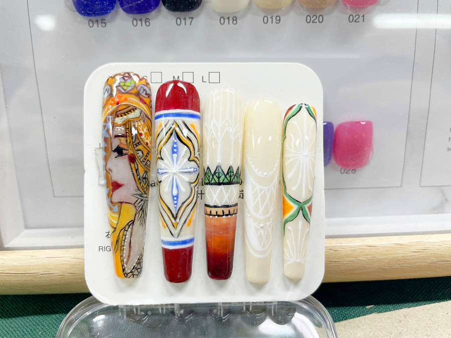 波西米亞美甲，南寧美甲進修學(xué)院學(xué)員作品