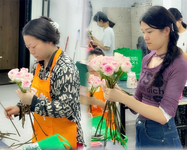螺旋花束的教程，南寧花藝師學(xué)校分享