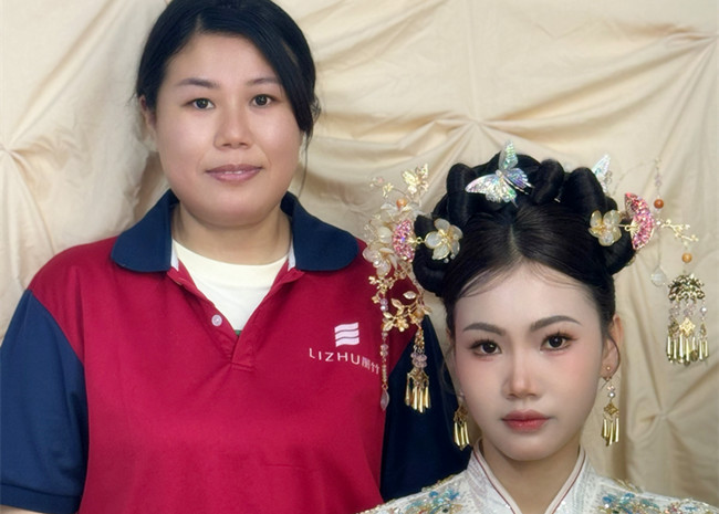 新中式秀禾，南寧化妝學(xué)校十大品牌