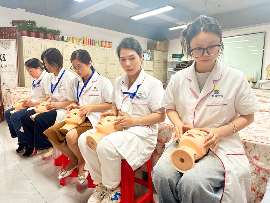 零基礎(chǔ)學(xué)美容的入門練習(xí)，廣西美容師日常