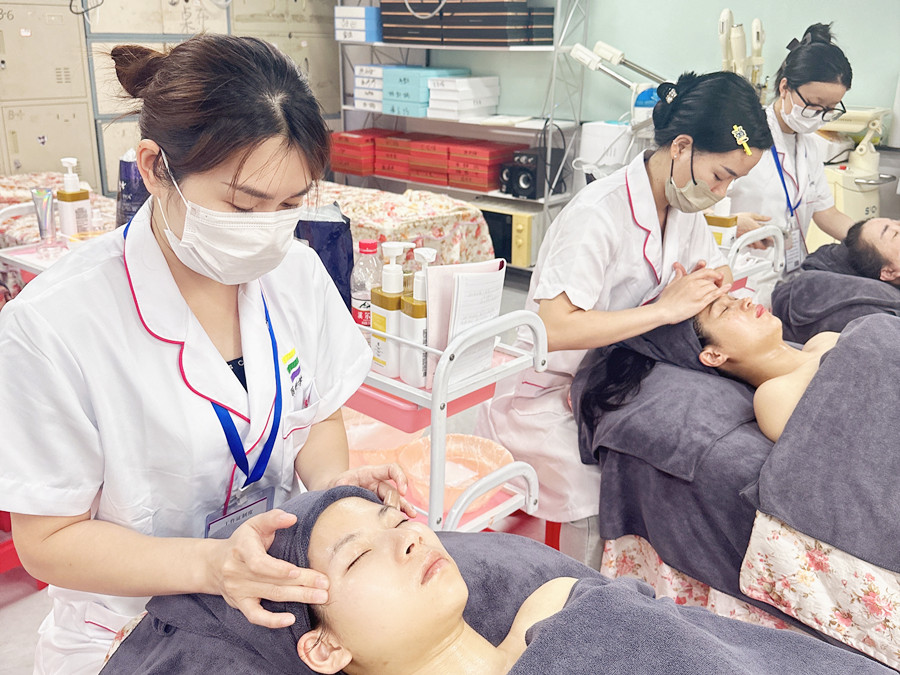 去年用過(guò)的防曬霜還能用嗎？南寧美容護(hù)膚專業(yè)