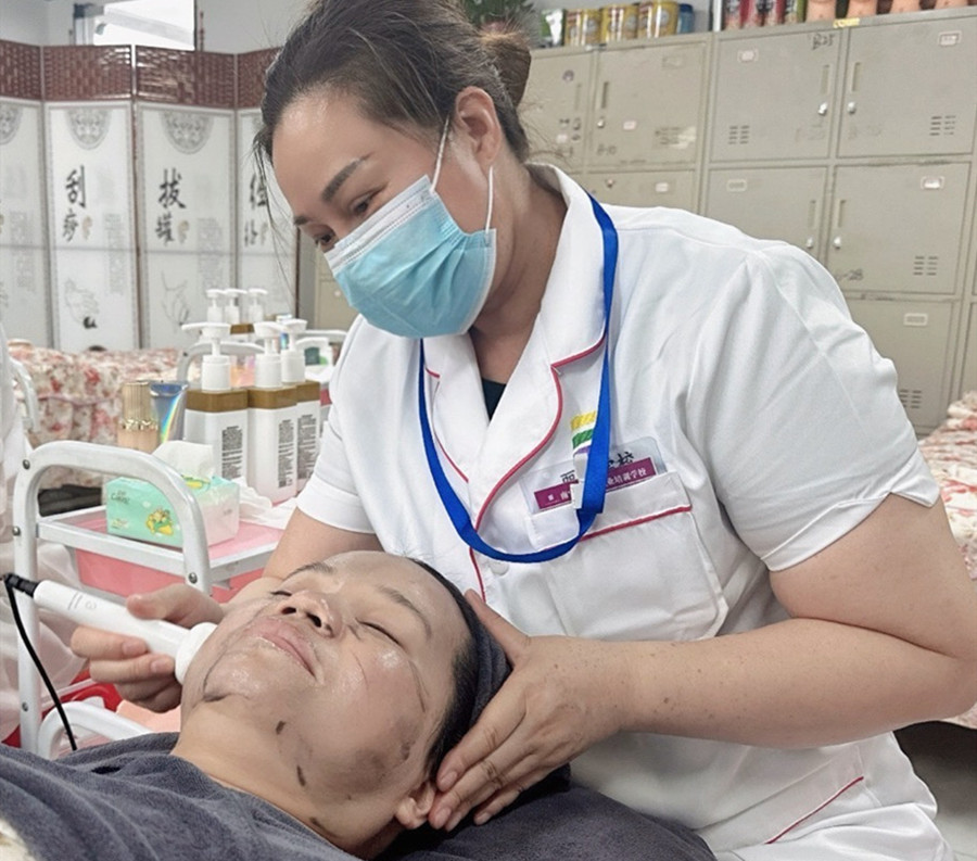 如何養(yǎng)出好皮膚的技巧，廣西皮膚管理學(xué)習(xí)