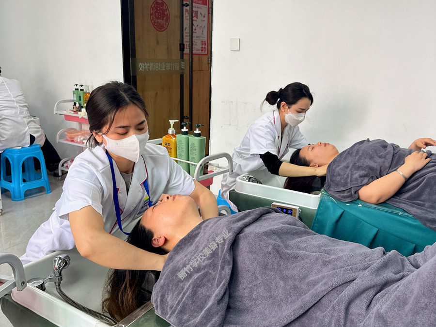 頭療肩頸按摩注意事項(xiàng)，廣西學(xué)頭療