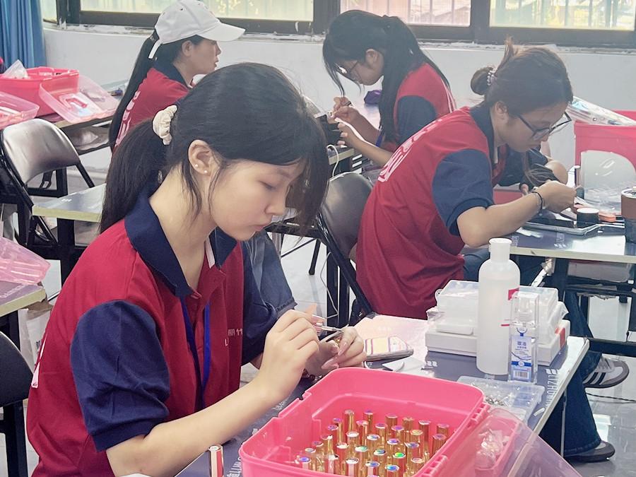 單色美甲練習(xí)，南寧美甲課堂隨拍