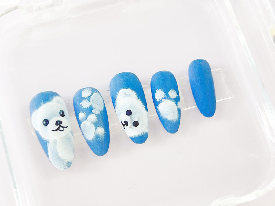 毛絨搓搓熊卡通美甲，南寧美甲進(jìn)修深造作品